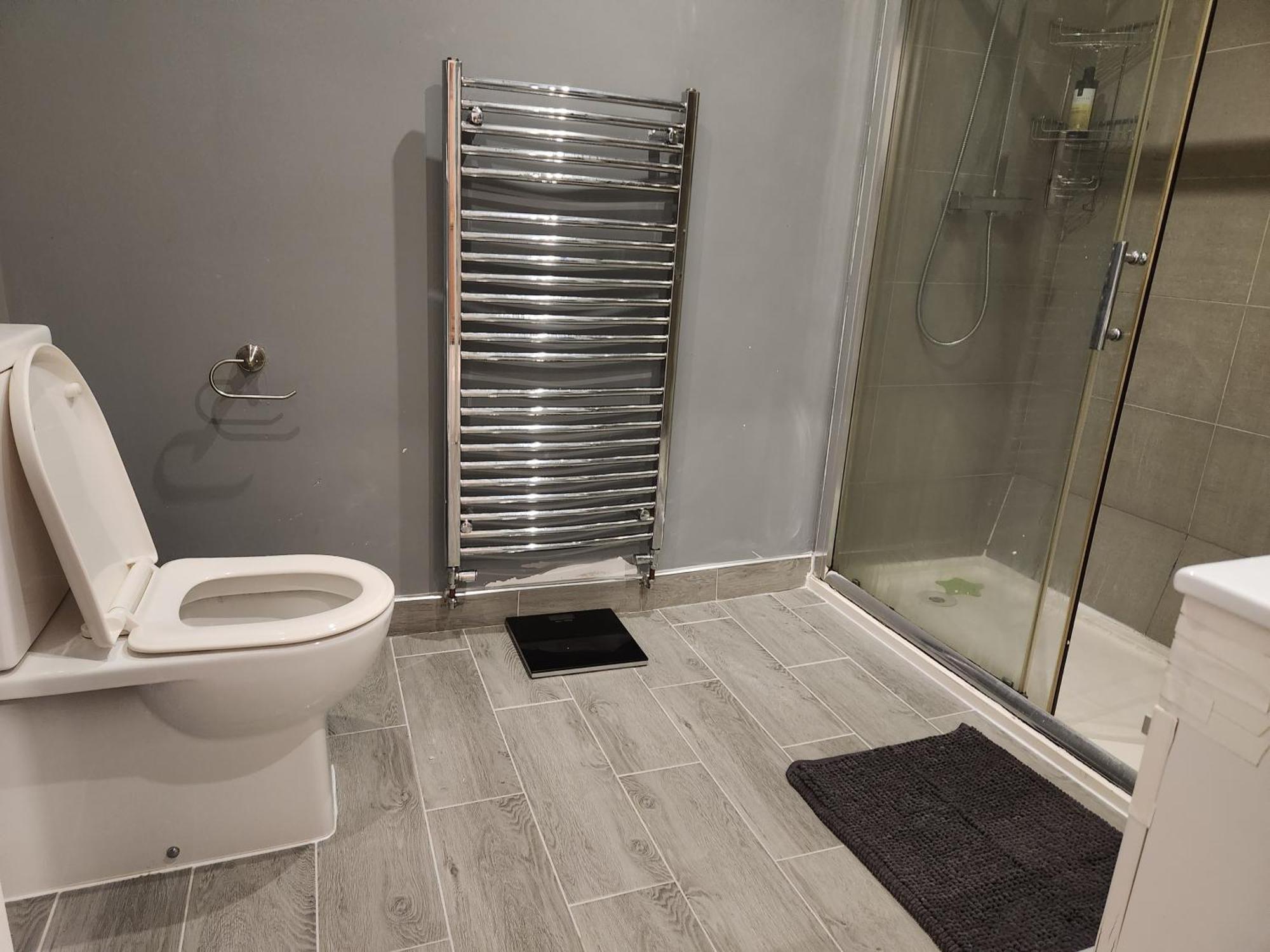 Elmdon House With 4 Spacious Bedrooms To Choose Birmingham Dış mekan fotoğraf