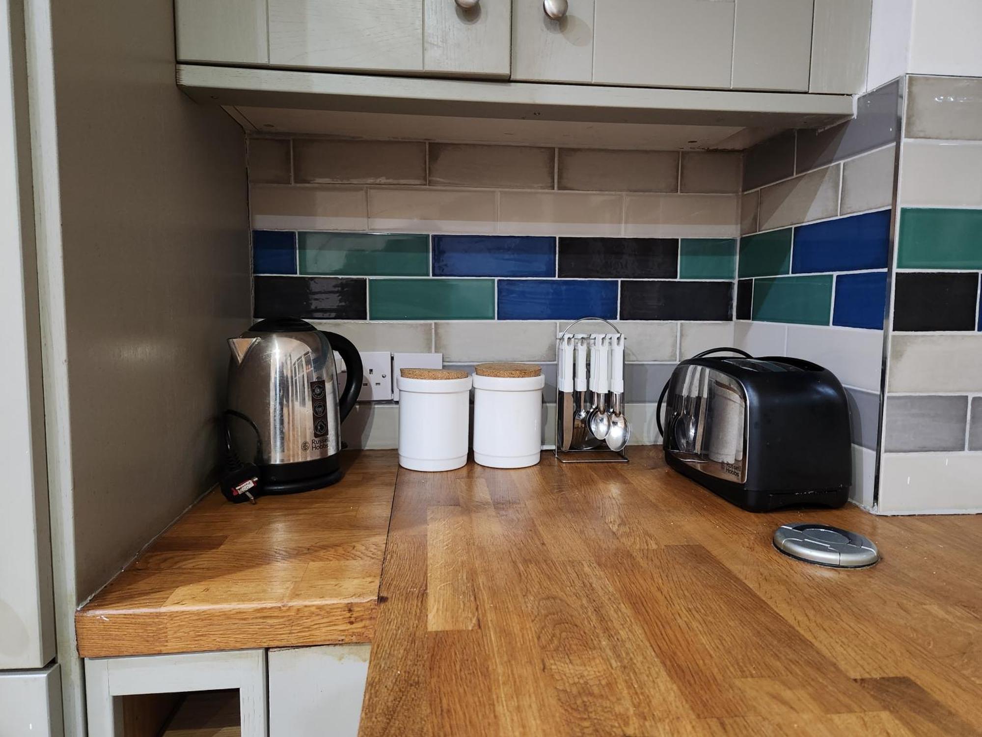 Elmdon House With 4 Spacious Bedrooms To Choose Birmingham Dış mekan fotoğraf
